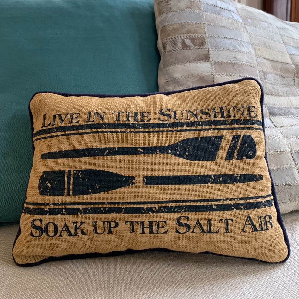 Beachy pillow